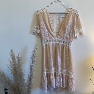 Saylor Beige & White Dress